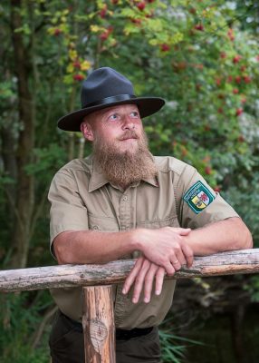 Porträt von eonem Ranger im Müritz Nationalpark
